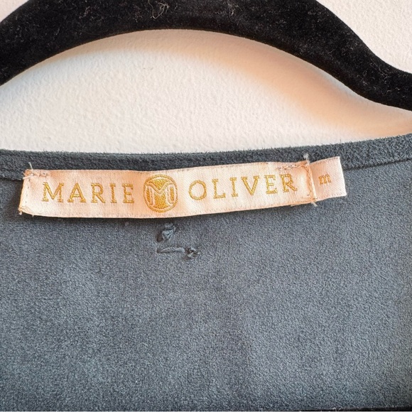 Marie Oliver Olive Green Faux Suede Boxy Top V-neck Medium Split Side - Picture 3 of 5